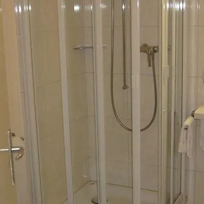 Buenda Szálloda Davos